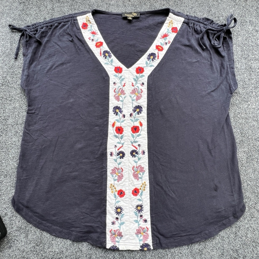 Suzanne Betro 2X Embroidered Floral Embroidered Tunic Top Boho Peasant V Neck